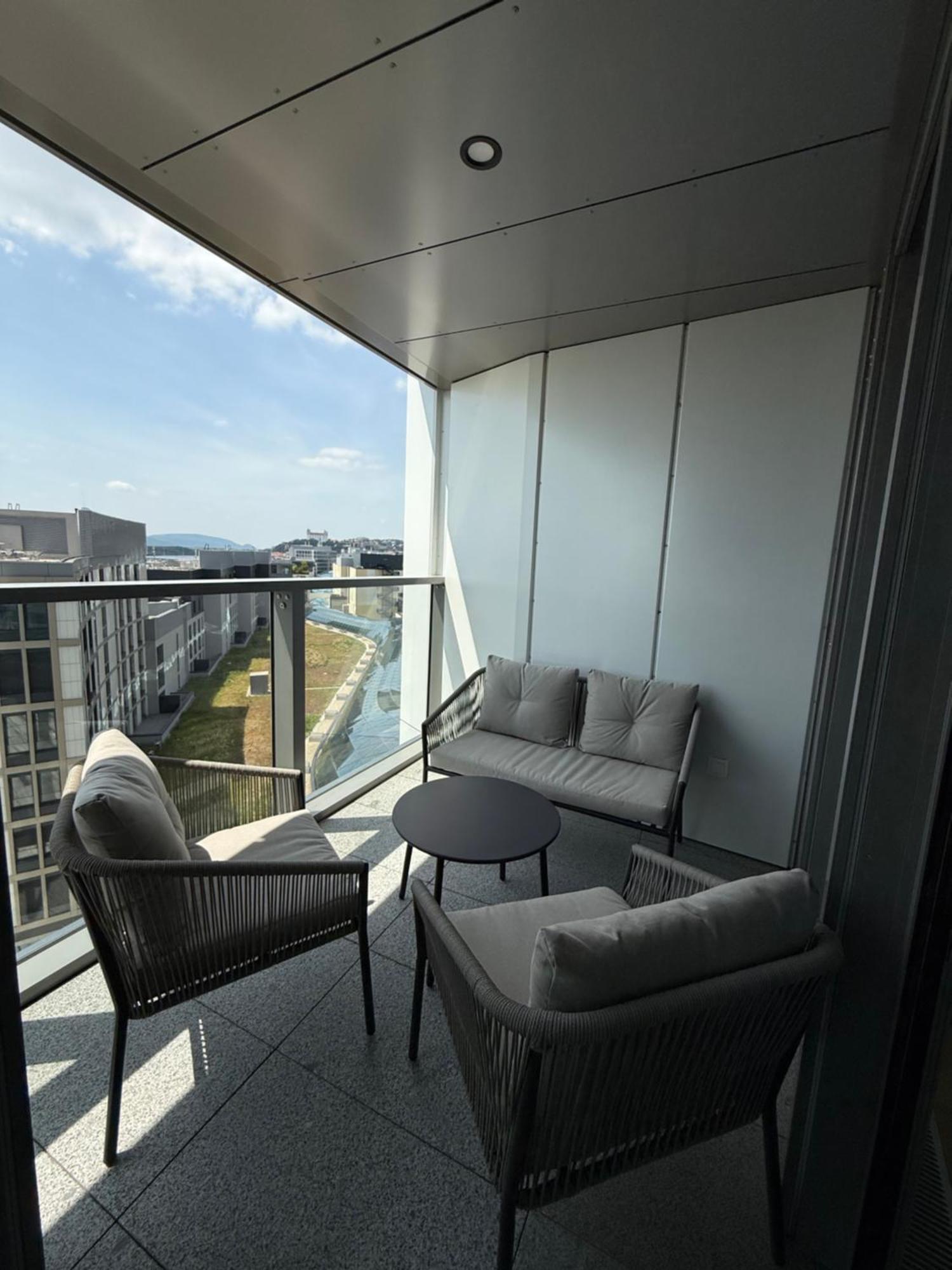 Apartman Eurovea Tower River View Down Town